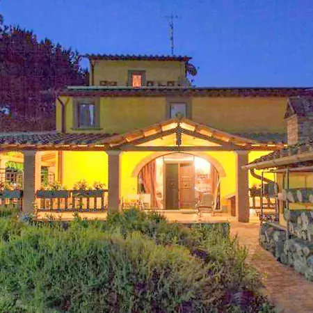 Colours And Scents From Tuscany Await You In This Wonderful