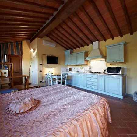 בית נופש Colours And Scents From Tuscany Await You In This Wonderful *